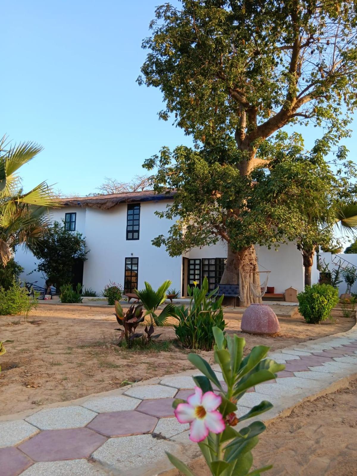 La Fandenoise Bed and Breakfast Thies Εξωτερικό φωτογραφία